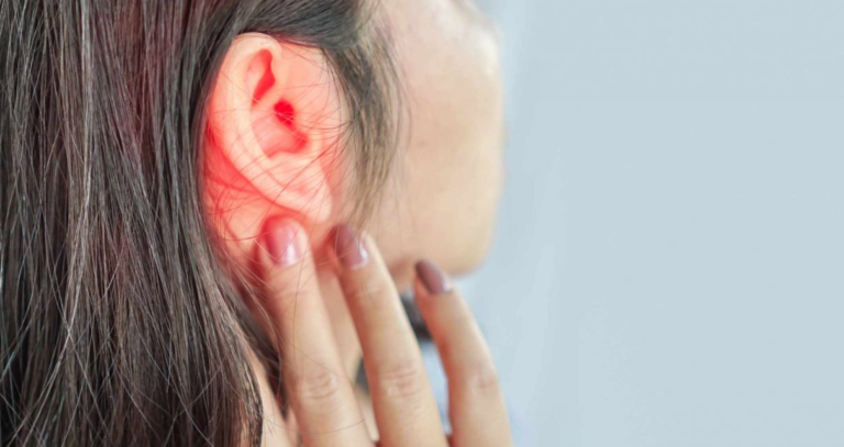 Ear infection – Symptoms and causes