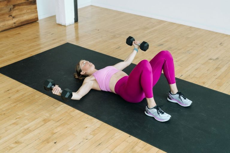 5 Best Chest Exercises for Women to build strength