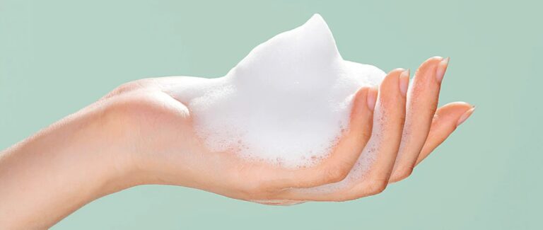 Choosing the Right Feminine Wash: Is Carefree the Ideal Option?