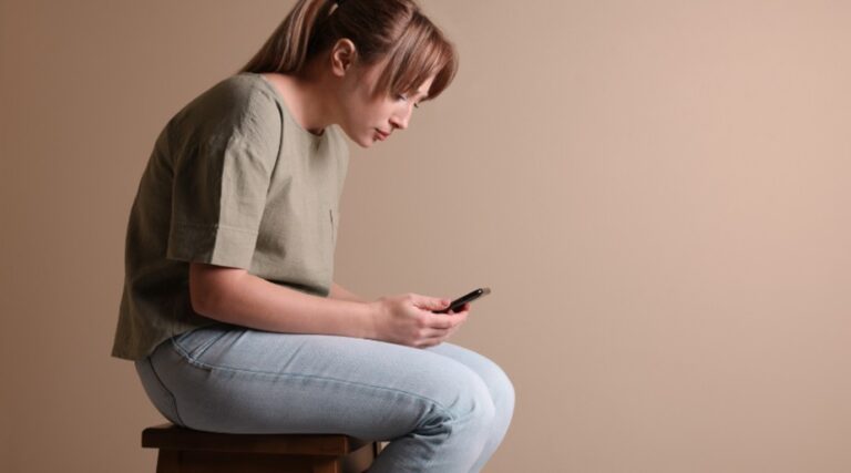 Understanding the Link Between Poor Posture and Low Back Pain