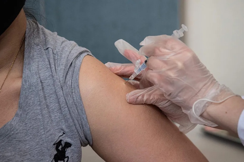 COVID-19 Vaccine Reactions: When to See a Doctor